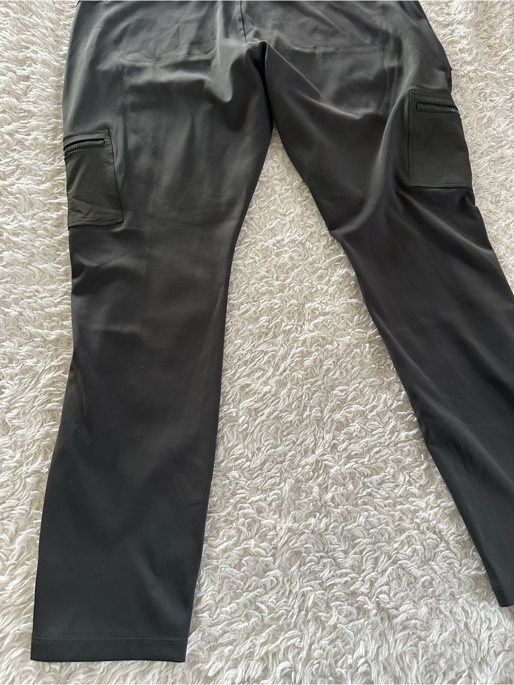 Athleta Headlands Hybrid Cargo Tight Shale Green #353474 Size 16 EUC - Picture 8 of 10